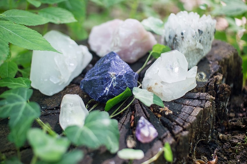 crystals-all-you-want-to-know-men-of-letters